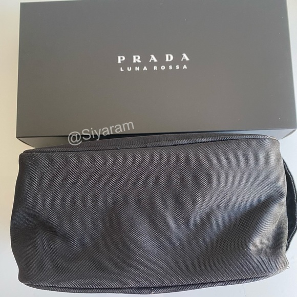 Prada cosmetic/ Toiletry bag - Picture 5 of 5